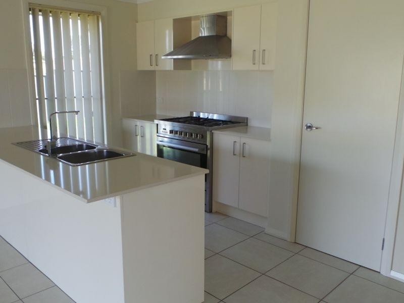 21 Regal Park Drive, Tamworth NSW 2340