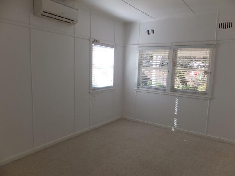 57 Raglan Street, Tamworth NSW 2340