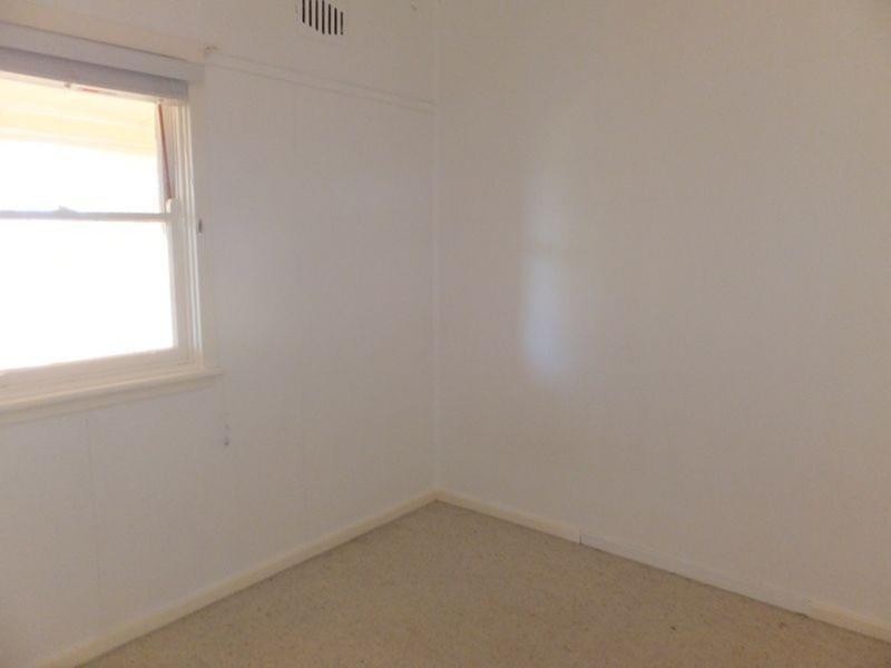57 Raglan Street, Tamworth NSW 2340