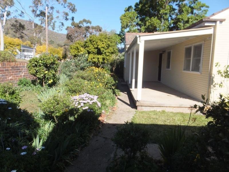 57 Raglan Street, Tamworth NSW 2340