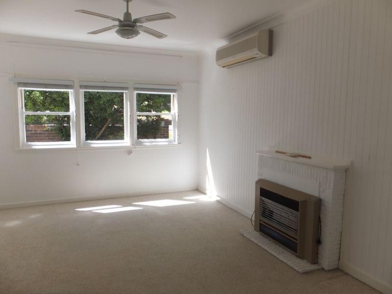 57 Raglan Street, Tamworth NSW 2340