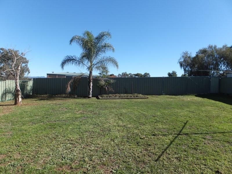 39 Boronia Drive, Tamworth NSW 2340