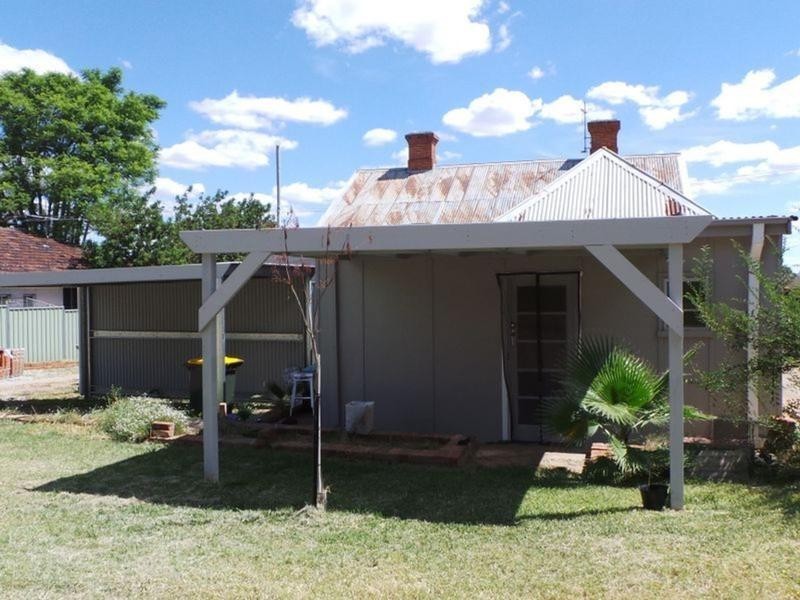 2/82 Griffin Avenue, Tamworth NSW 2340