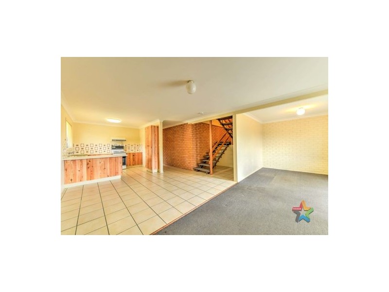 2/33 Florence Lane, Tamworth NSW 2340