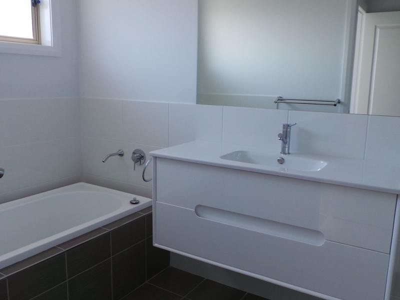 13 Kingham Street, Tamworth NSW 2340