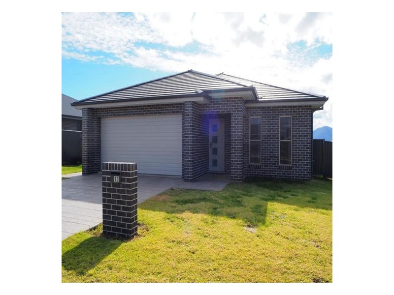13 Kingham Street, Tamworth NSW 2340