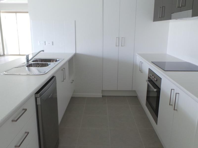 20 Regal Park Drive, Tamworth NSW 2340