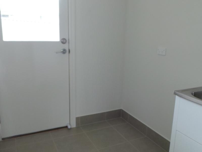 20 Regal Park Drive, Tamworth NSW 2340