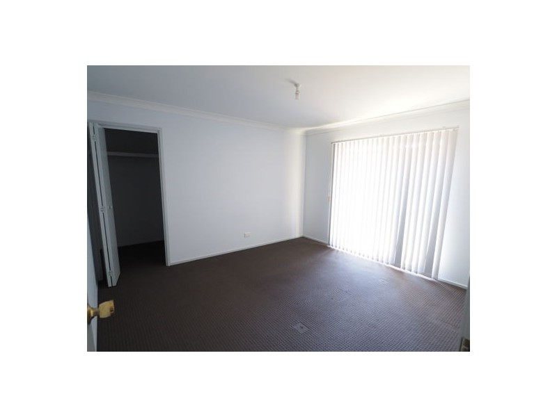2/2A Darrell Road, Tamworth NSW 2340