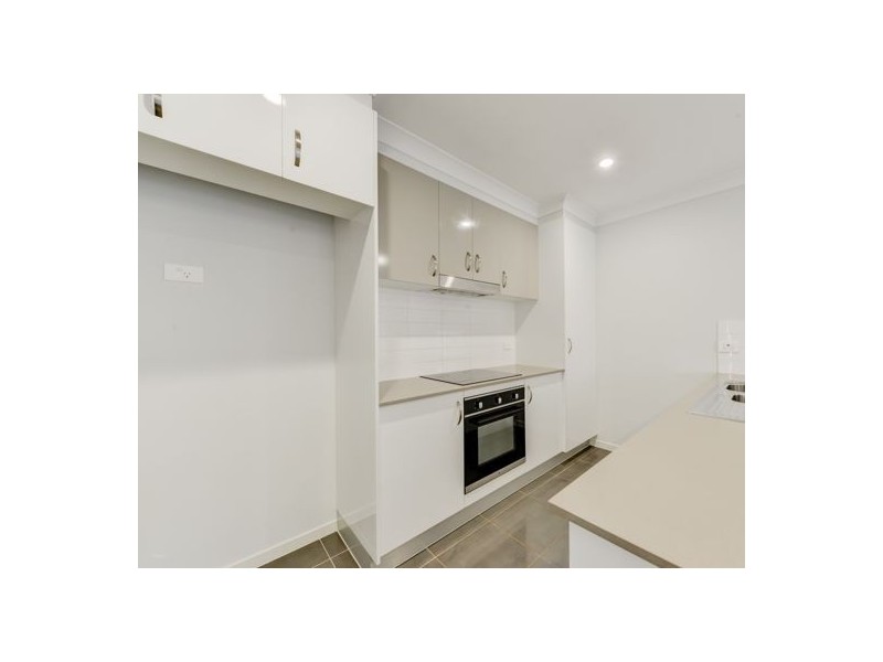 22 Falcon Drive, Tamworth NSW 2340