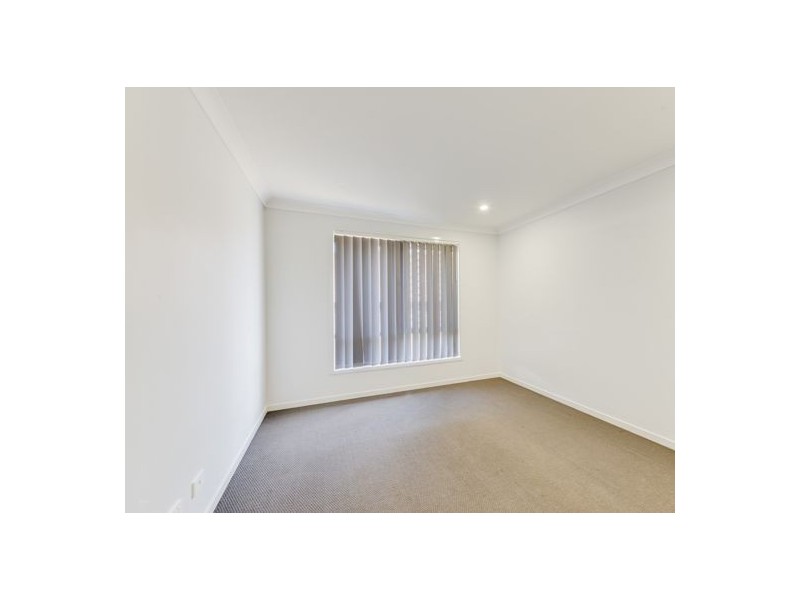 22 Falcon Drive, Tamworth NSW 2340