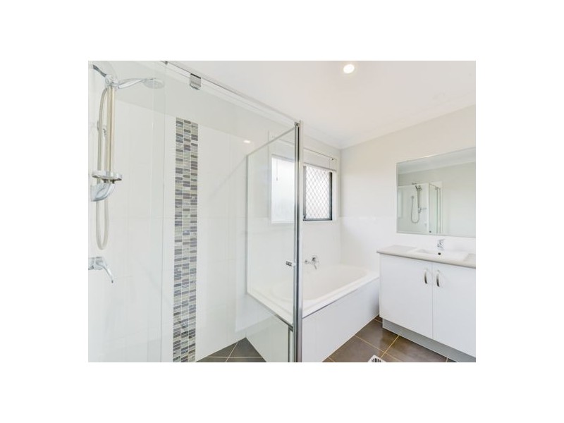 22 Falcon Drive, Tamworth NSW 2340