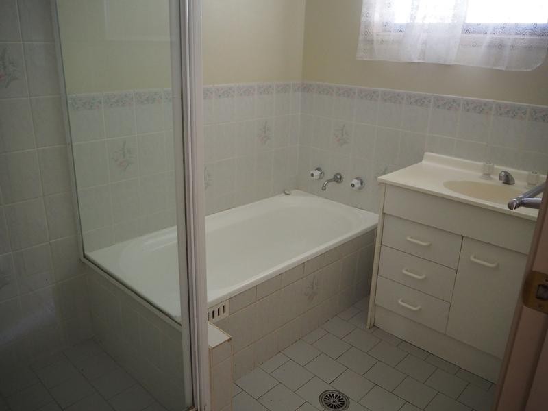 10 Marshall Place, Tamworth NSW 2340