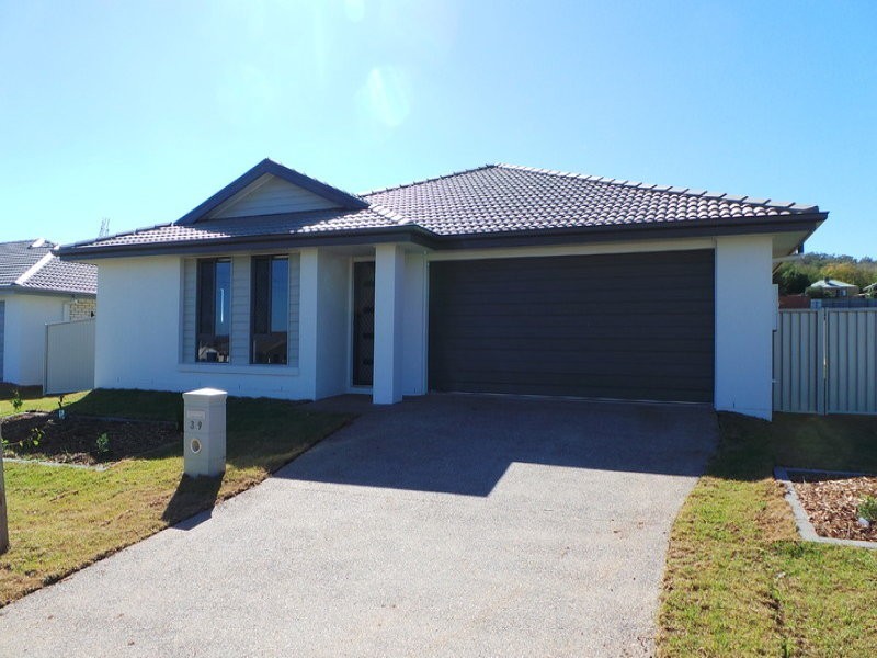 39 Tulipwood Crescent, Tamworth NSW 2340