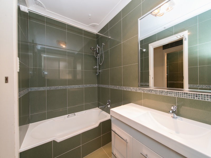 70 Croydon Avenue, Tamworth NSW 2340