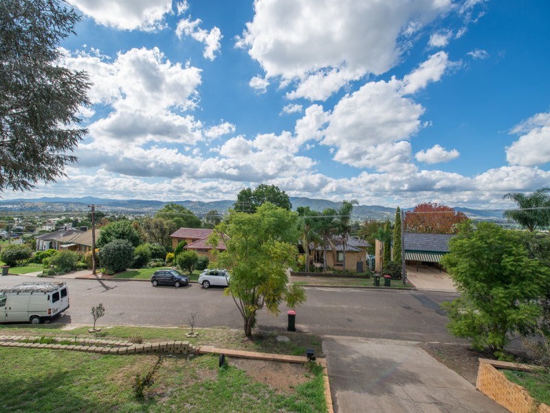 70 Croydon Avenue, Tamworth NSW 2340