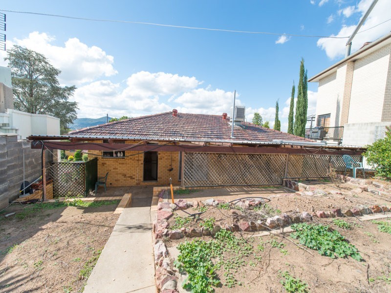 70 Croydon Avenue, Tamworth NSW 2340