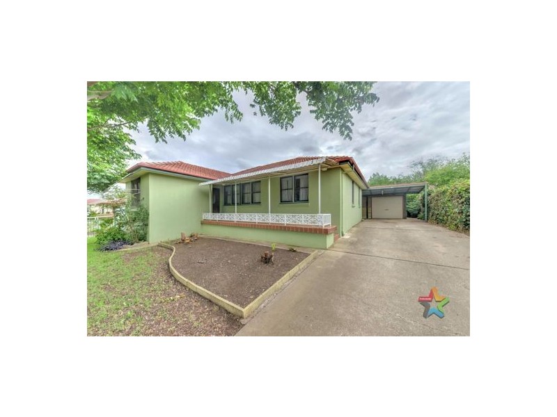 196 Manilla Road, Tamworth NSW 2340