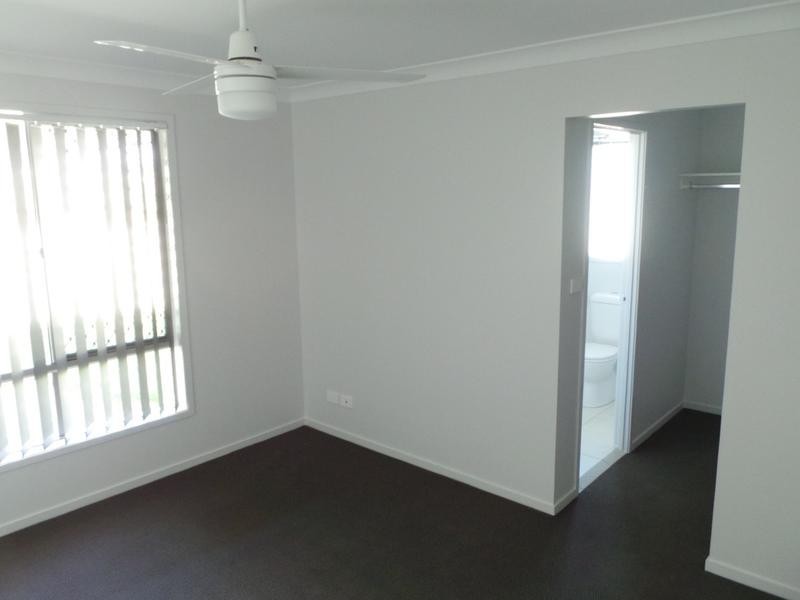44 Tulipwood Cresent, Tamworth NSW 2340