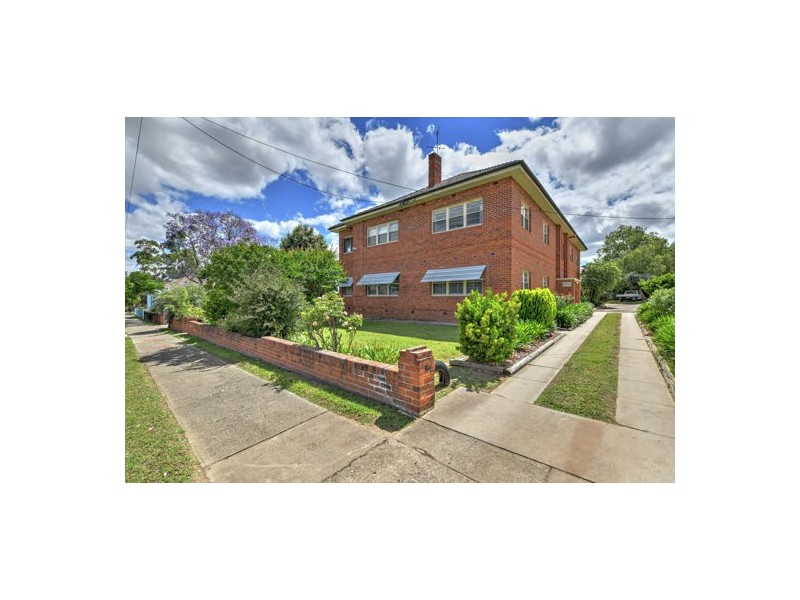 1/100 Belmore Street, Tamworth NSW 2340