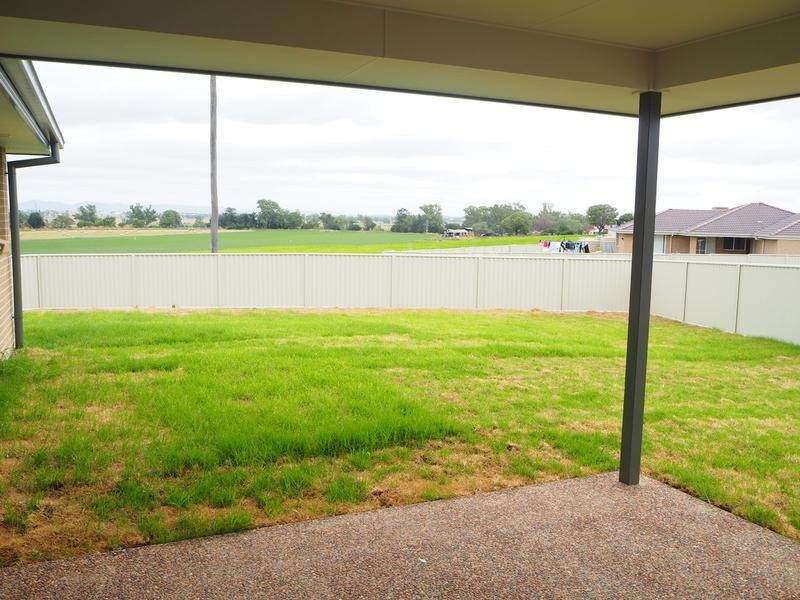 34 Tulipwood Cresent, Tamworth NSW 2340
