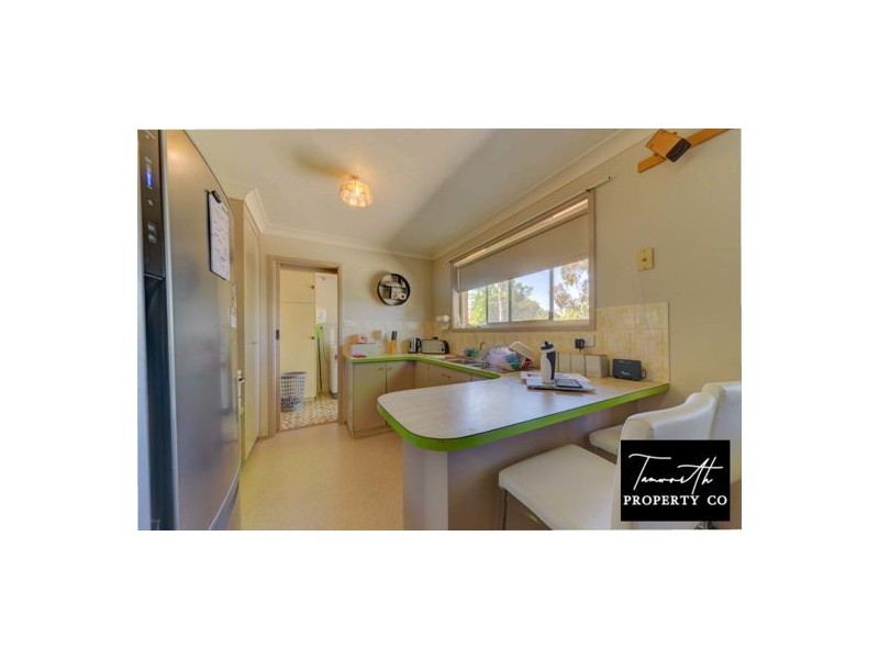 133 Manilla Road, Tamworth NSW 2340