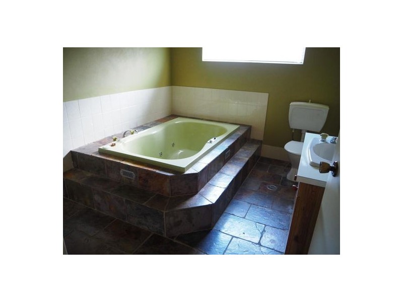 57 Amaroo Road, Tamworth NSW 2340