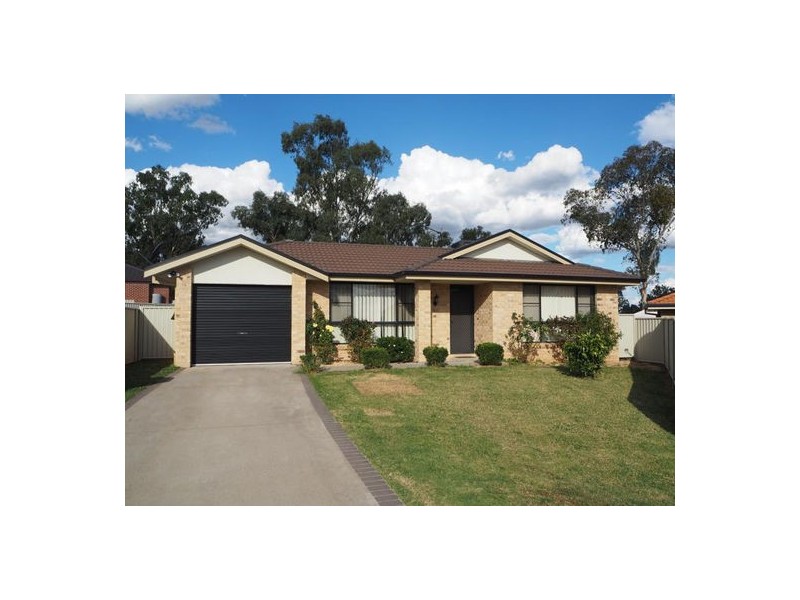 13B James Place, Tamworth NSW 2340