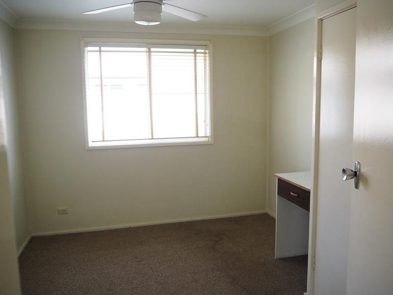 4/3 Edinburgh Avenue, Tamworth NSW 2340