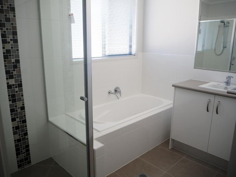 38 Tulipwood Cresent, Tamworth NSW 2340