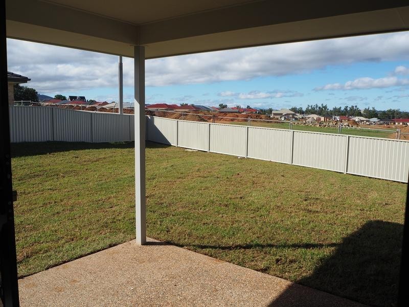 38 Tulipwood Cresent, Tamworth NSW 2340