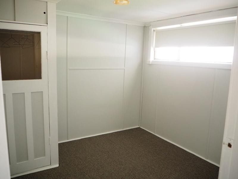 2/27 Napier Street, Tamworth NSW 2340