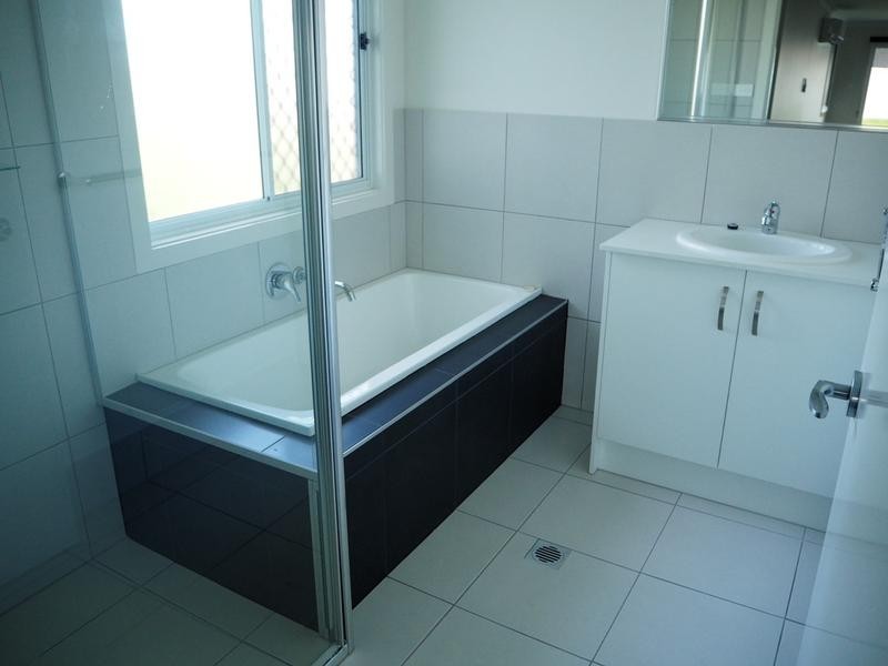 23B Tulipwood Crescent, Tamworth NSW 2340