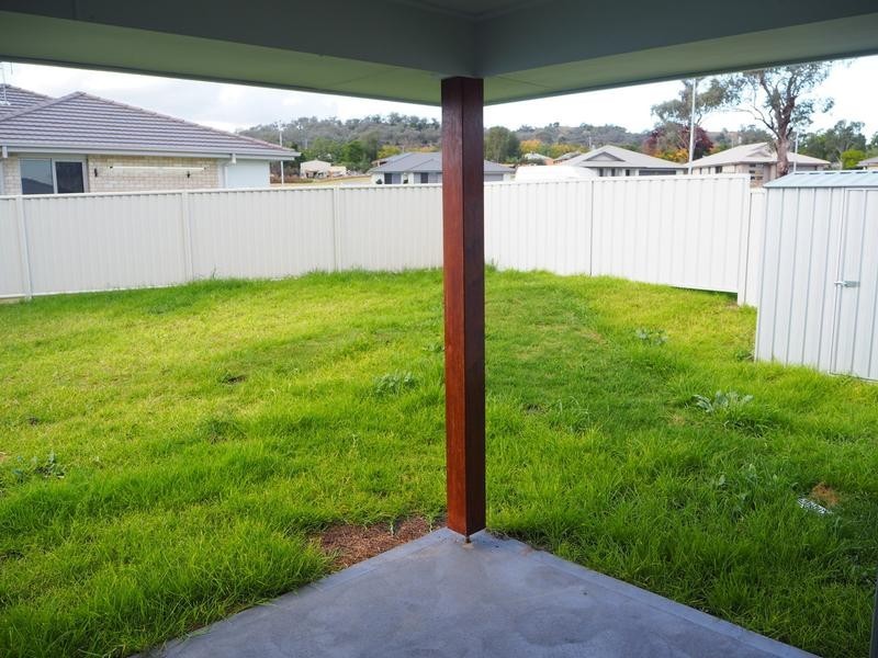 23B Tulipwood Crescent, Tamworth NSW 2340