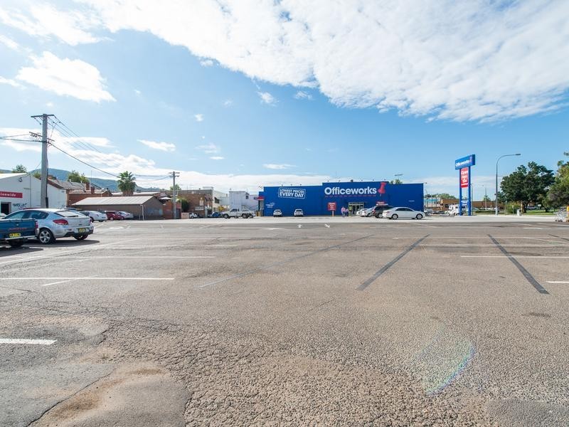 8-16 Brisbane Street, Tamworth NSW 2340