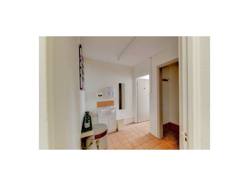 266 Peel Street, Tamworth NSW 2340