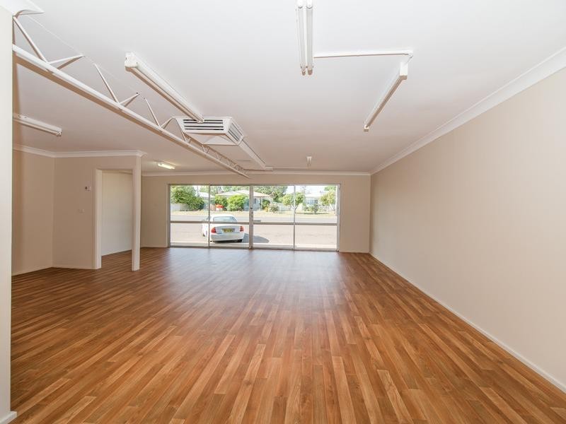 74 Robert Street, Tamworth NSW 2340