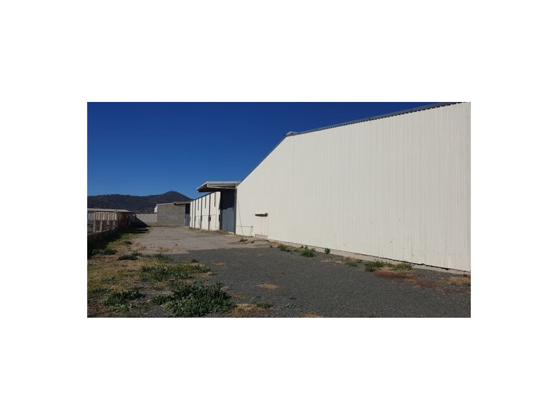 14-18 Avro Street, Tamworth NSW 2340