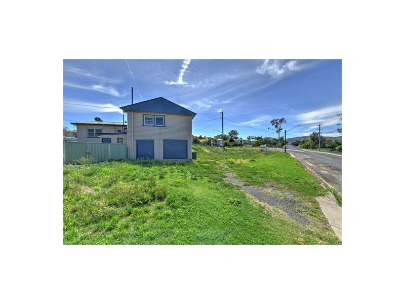 51 Peel Street, Tamworth NSW 2340