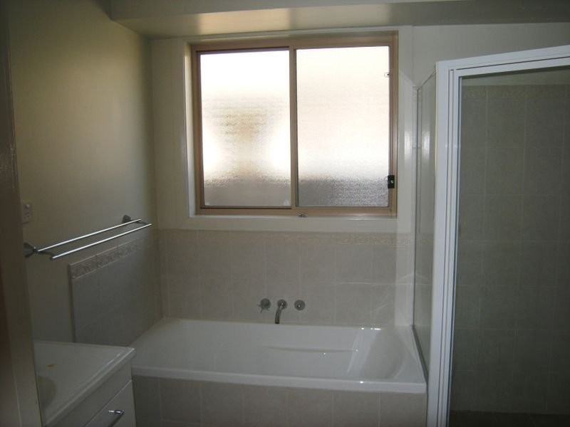 4 Tasman Place, Tamworth NSW 2340