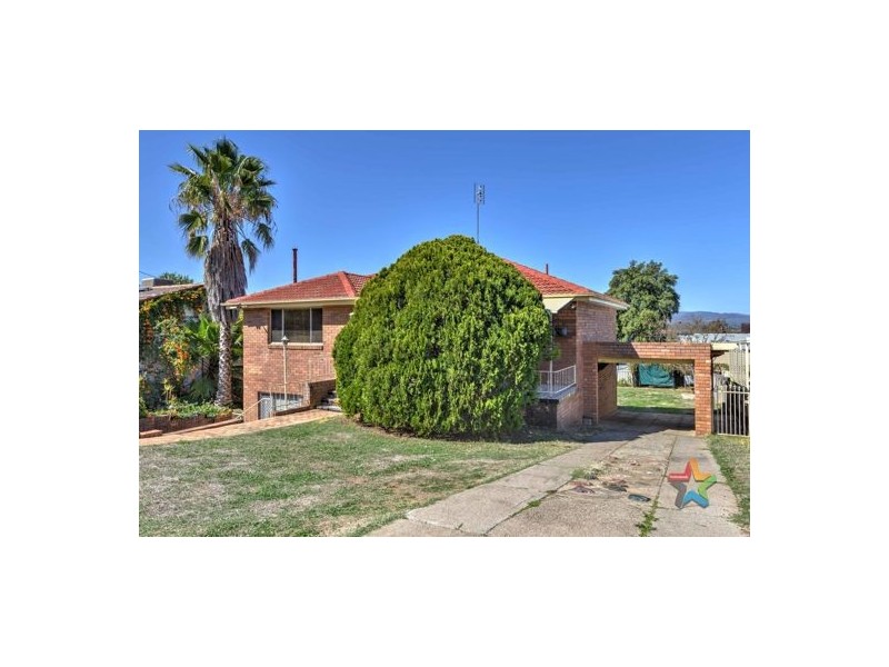 13 Grant Street, Tamworth NSW 2340