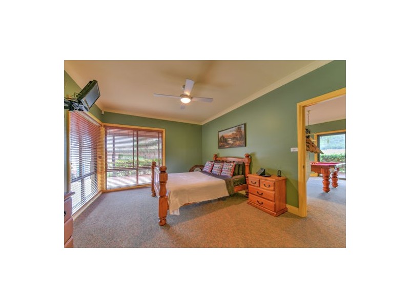 124 Elizabeth Drive, Tamworth NSW 2340