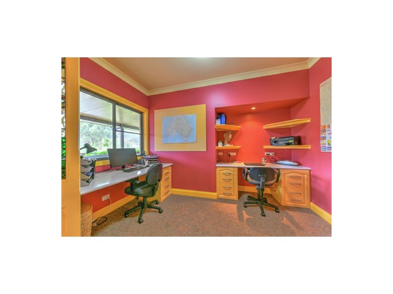 124 Elizabeth Drive, Tamworth NSW 2340