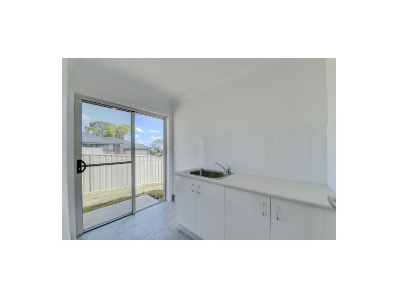 1 Scarborough Close, Tamworth NSW 2340