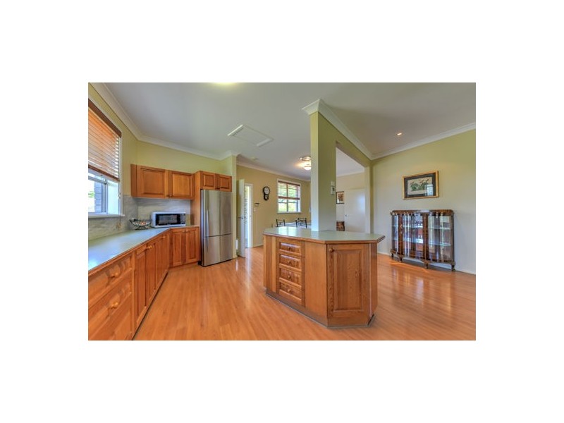 17 Regans Road, Tamworth NSW 2340