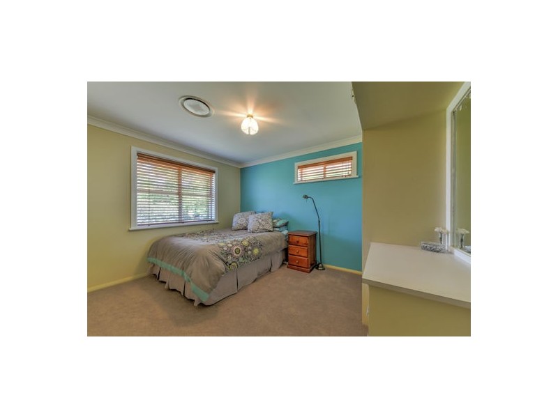 17 Regans Road, Tamworth NSW 2340