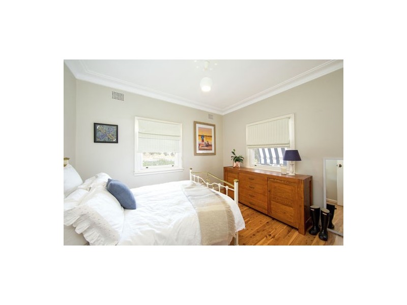 68 Raglan Street, Tamworth NSW 2340