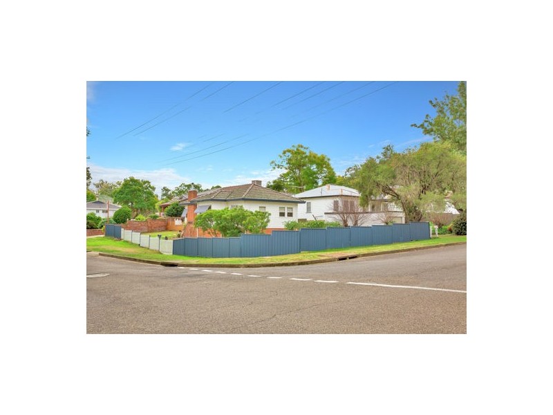 68 Raglan Street, Tamworth NSW 2340