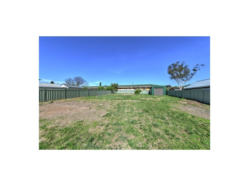 8 Melrose Street, Tamworth NSW 2340