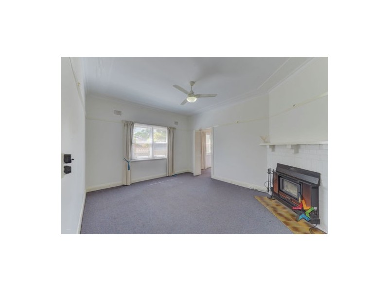 110 Upper Street, Tamworth NSW 2340